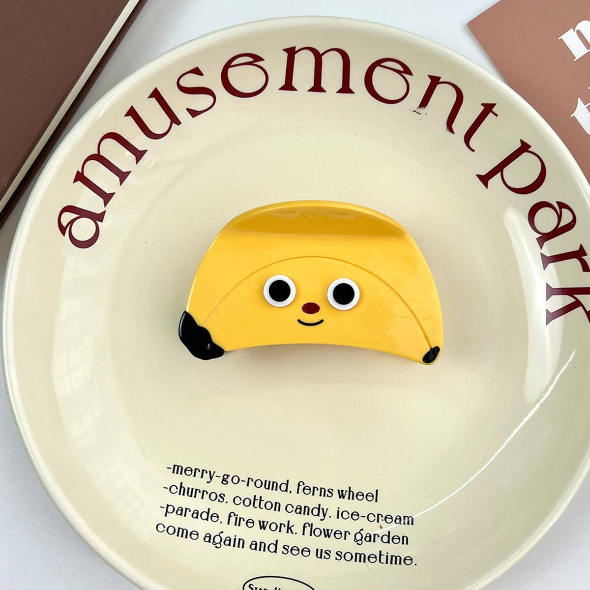 CREAMY STRAWBERRY ACETATE CLAW SWEET HAIR CLIP_CWAHA5899