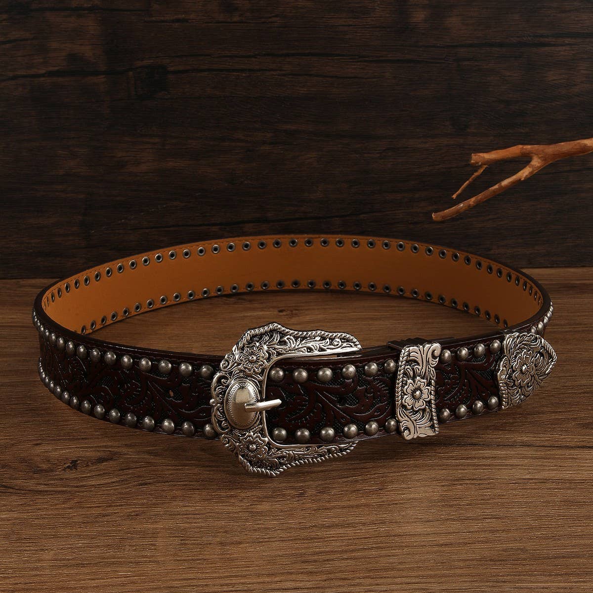 Metal Vintage Distressed Rivet Embossed Belt_Cwmm3954