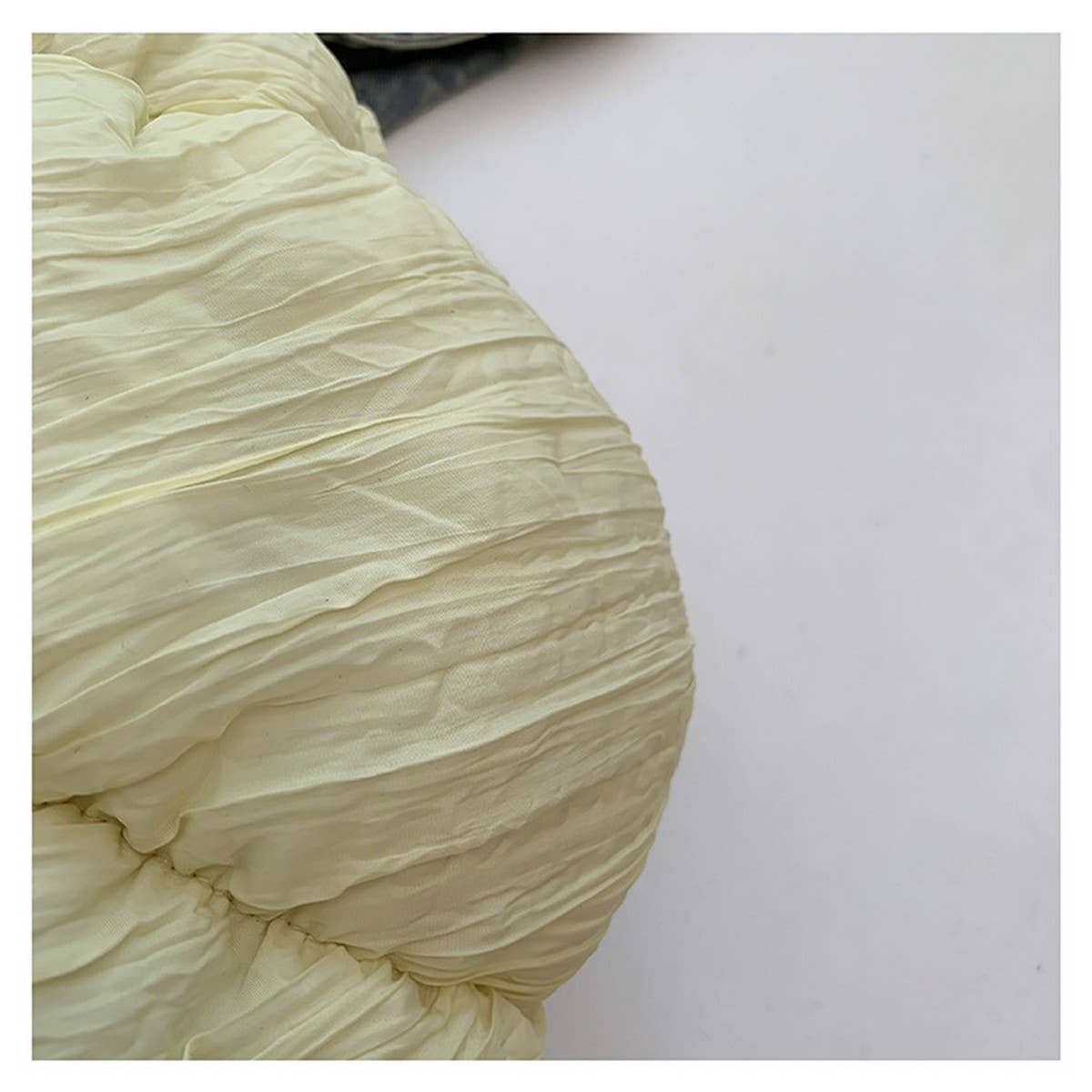 PUFFY HALF MOON BAG LARGE CLOUD CROSSBODY_8626 01A