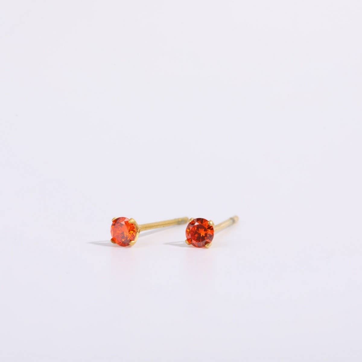 DECEMBER BIRTHSTONE STUD EARRINGS 18K ZIRCON_CWAJE5040