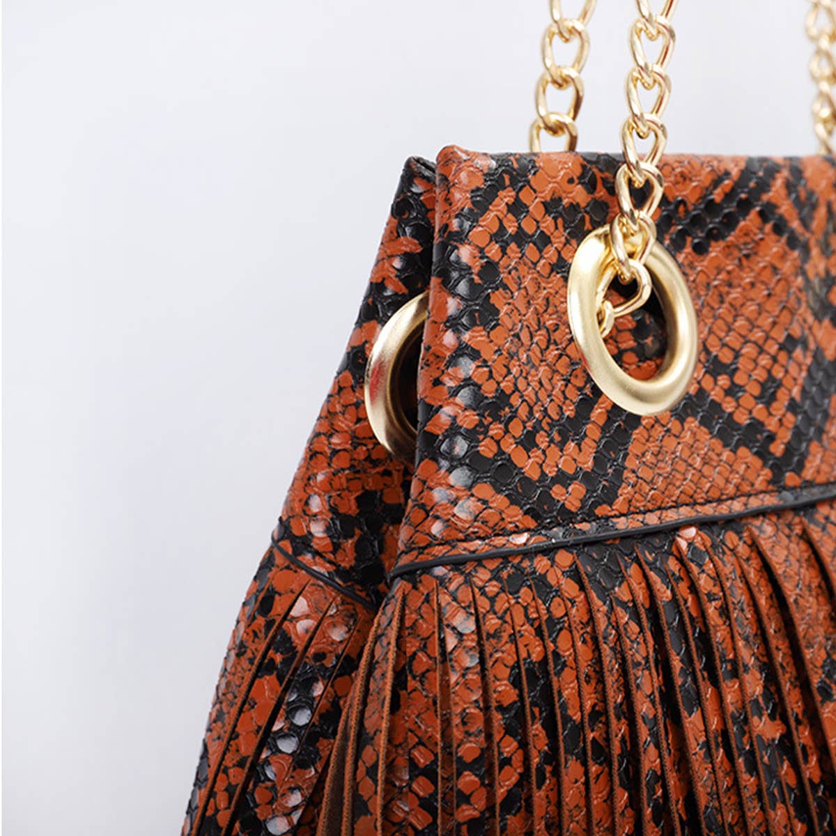 Women Snake  Portable Fringe Bag_Cwab0797