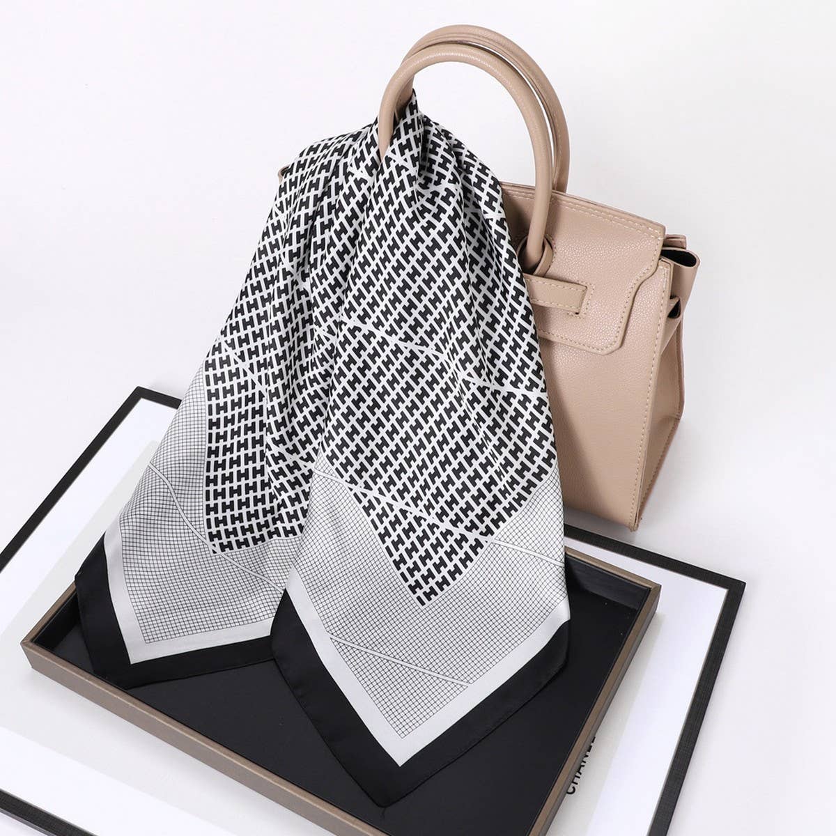 Vintage Letter Print Satin Square Scarf For Women_Cwasc0809