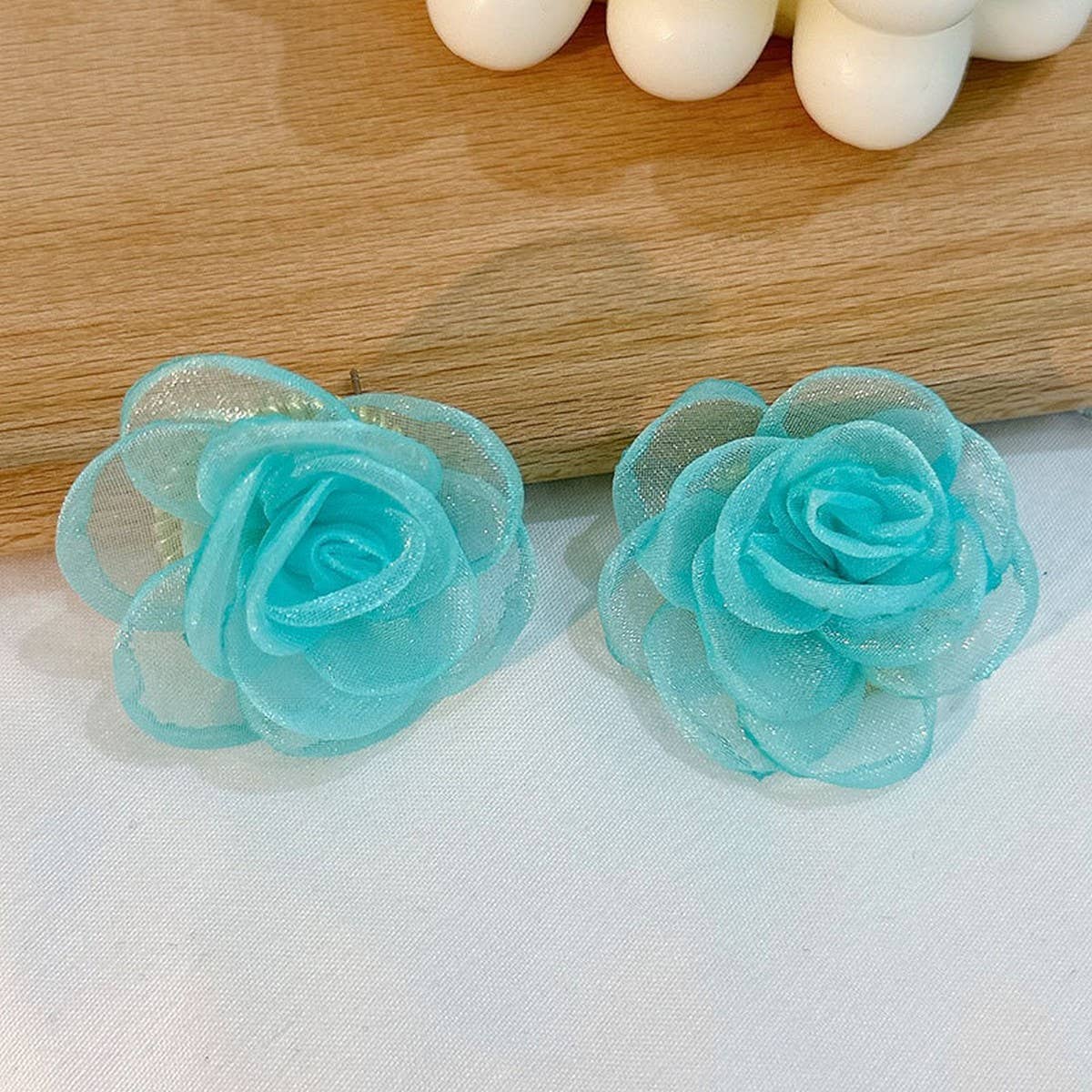 HANDMADE LACE ROSE STUD EARRINGS SWEET MINIMAL_CWMM6279