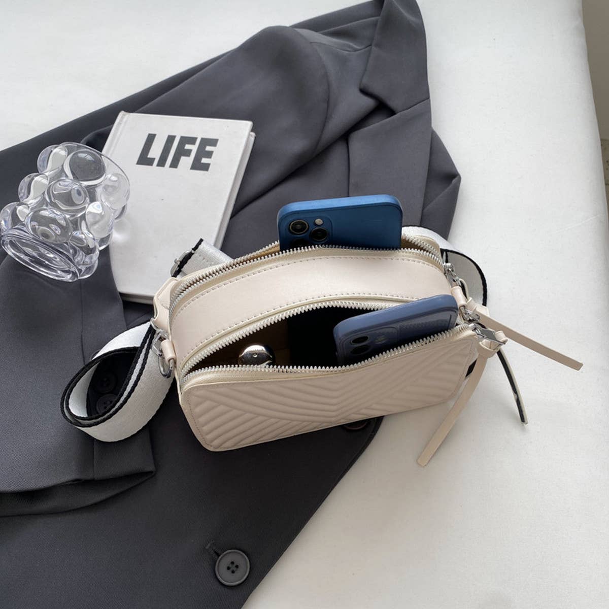 2024 WIDE SHOULDER CROSSBODY BAG_CWAB2708