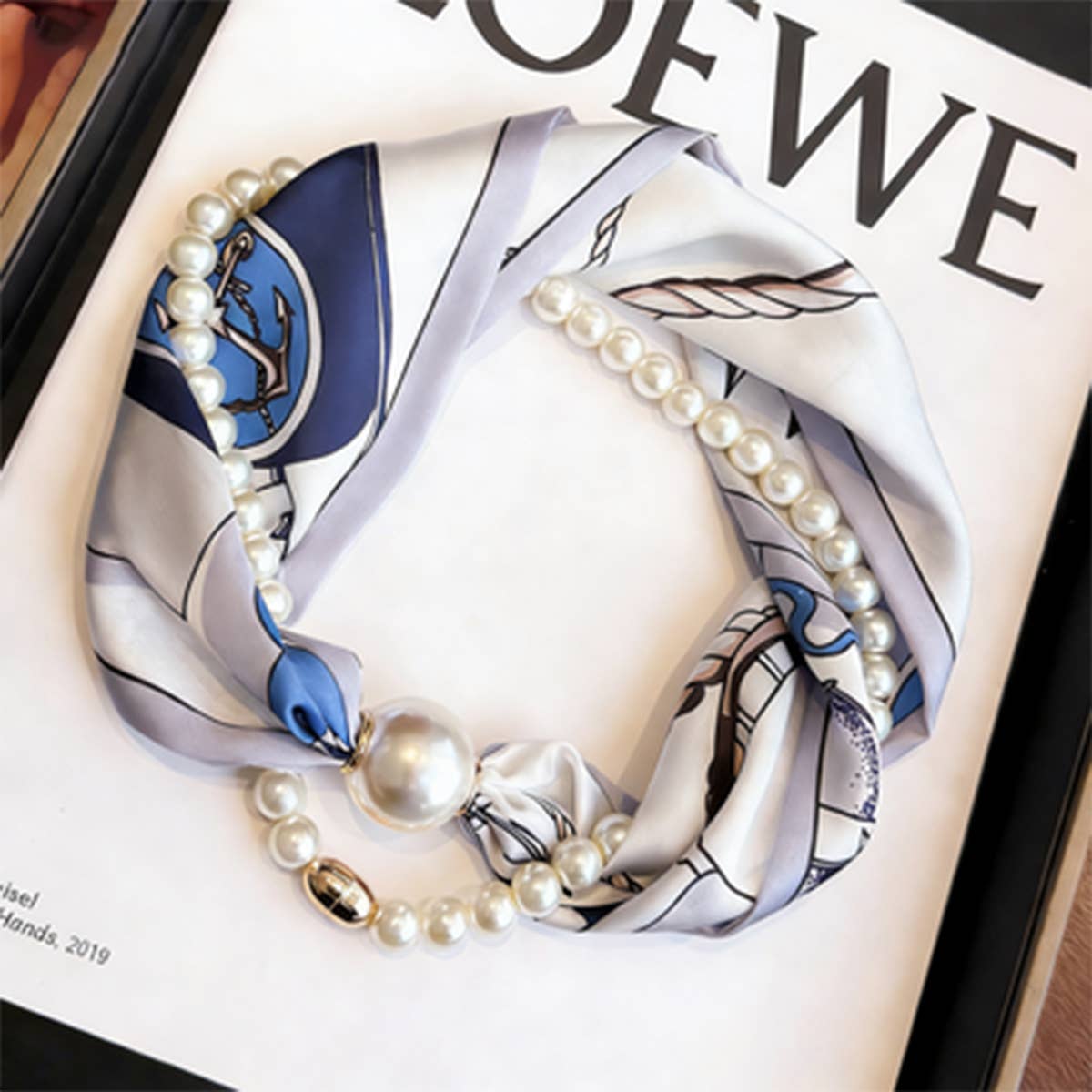 Pearl Magnetic Skinny Silk Neck Scarf_Cwasc03934