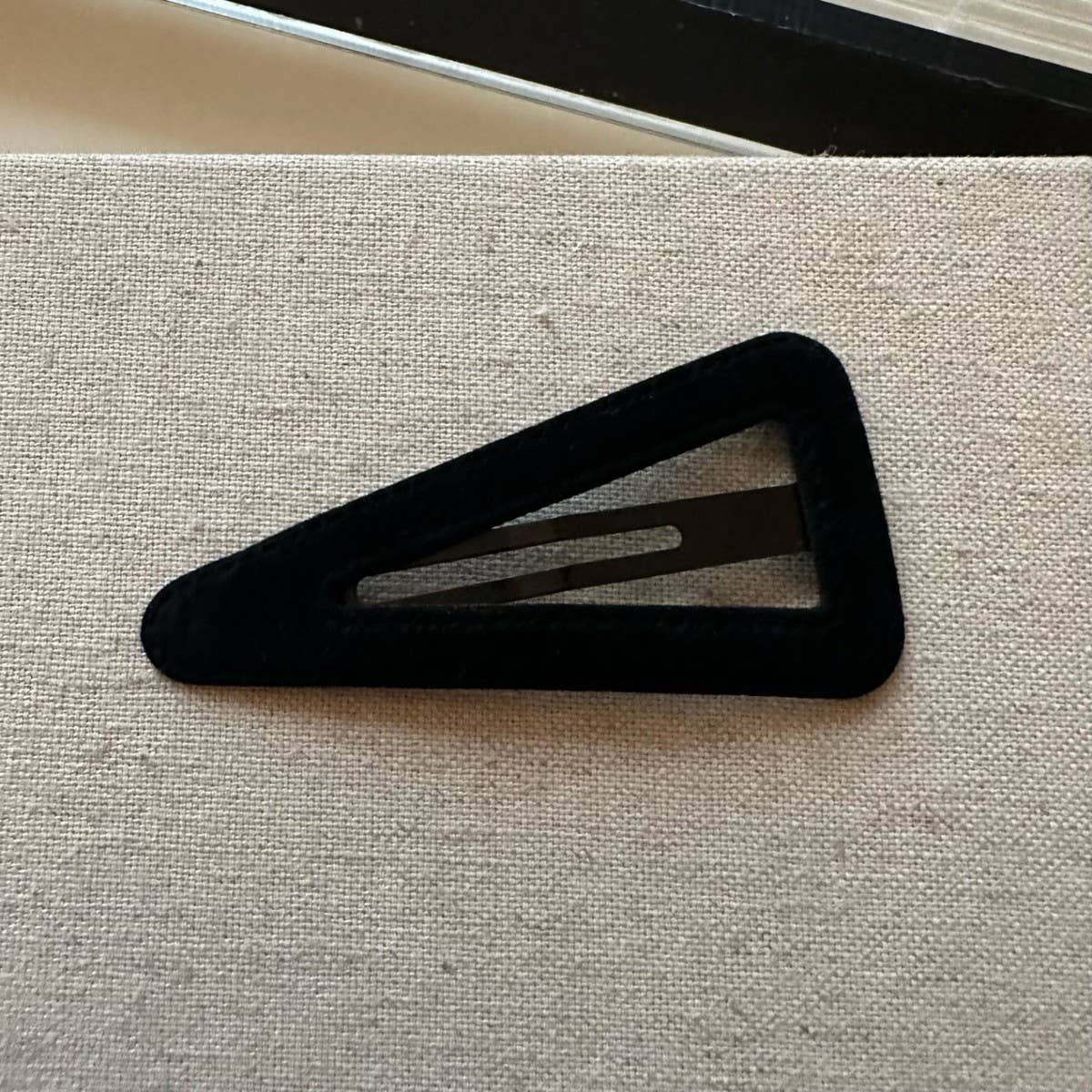 Velvet Triangle Hollow Bb Clip Chic Hairpin_Cwaha07970