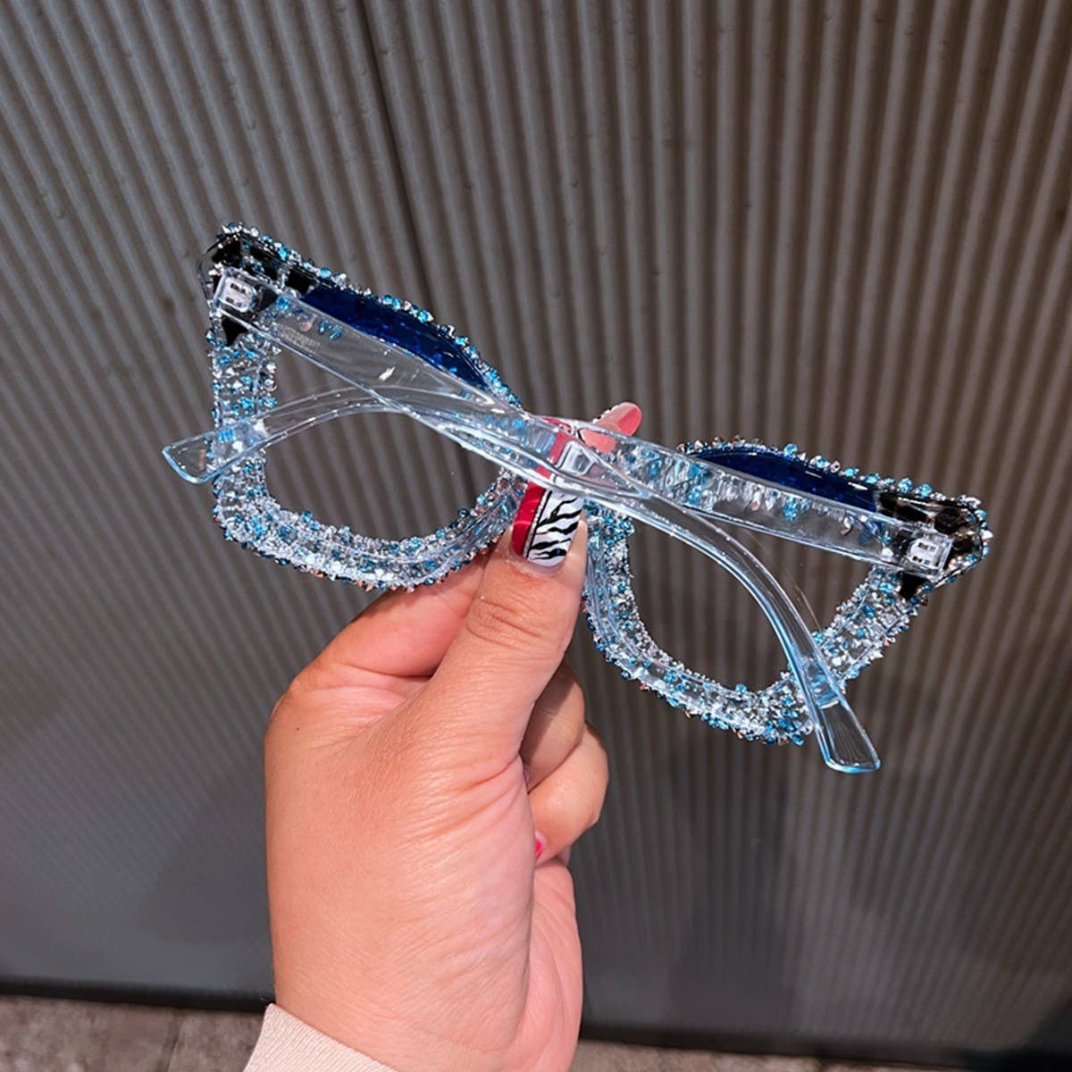 BLACK FRAME CAT EYE GLASSES WITH RHINESTONES_CWASG0764