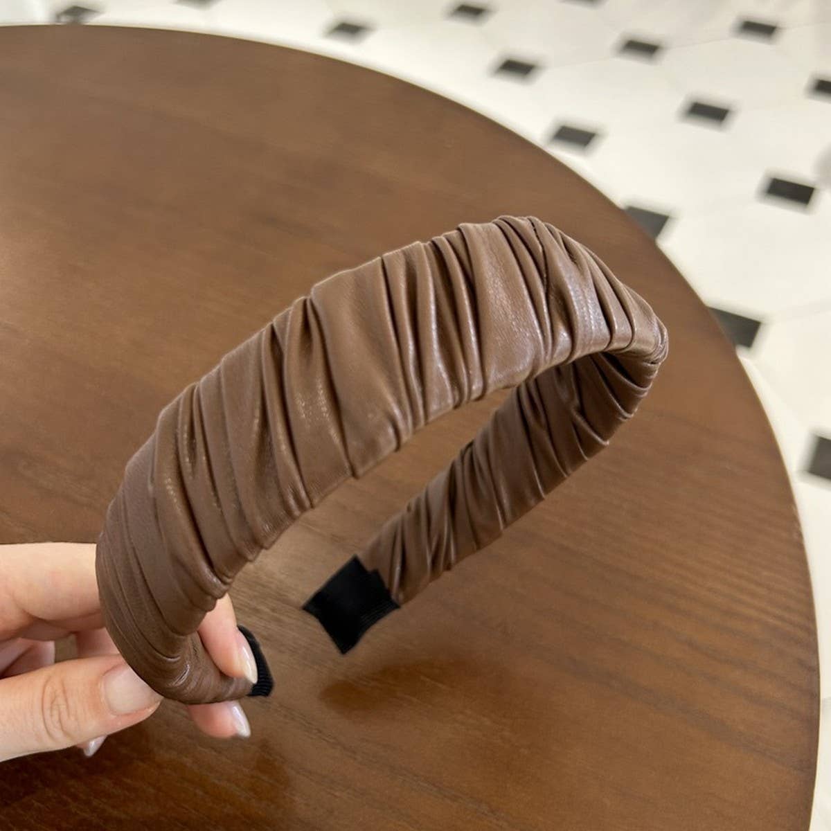 FRENCH STYLE RETRO PLEATED WIDE BRIM HEADBAND_CWAHA2861