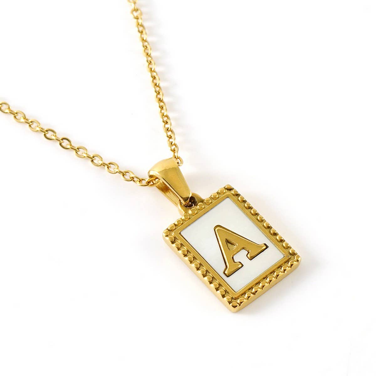 18K GOLD STAINLESS STEEL LETTER SHELL NECKLACE_CWAJE0685