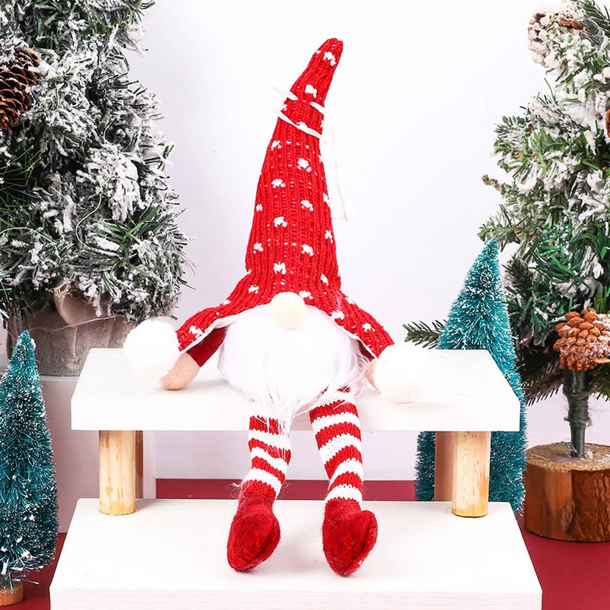 CHRISTMAS DECORATION FOREST OLD MAN FIGURINE_CWMM2851