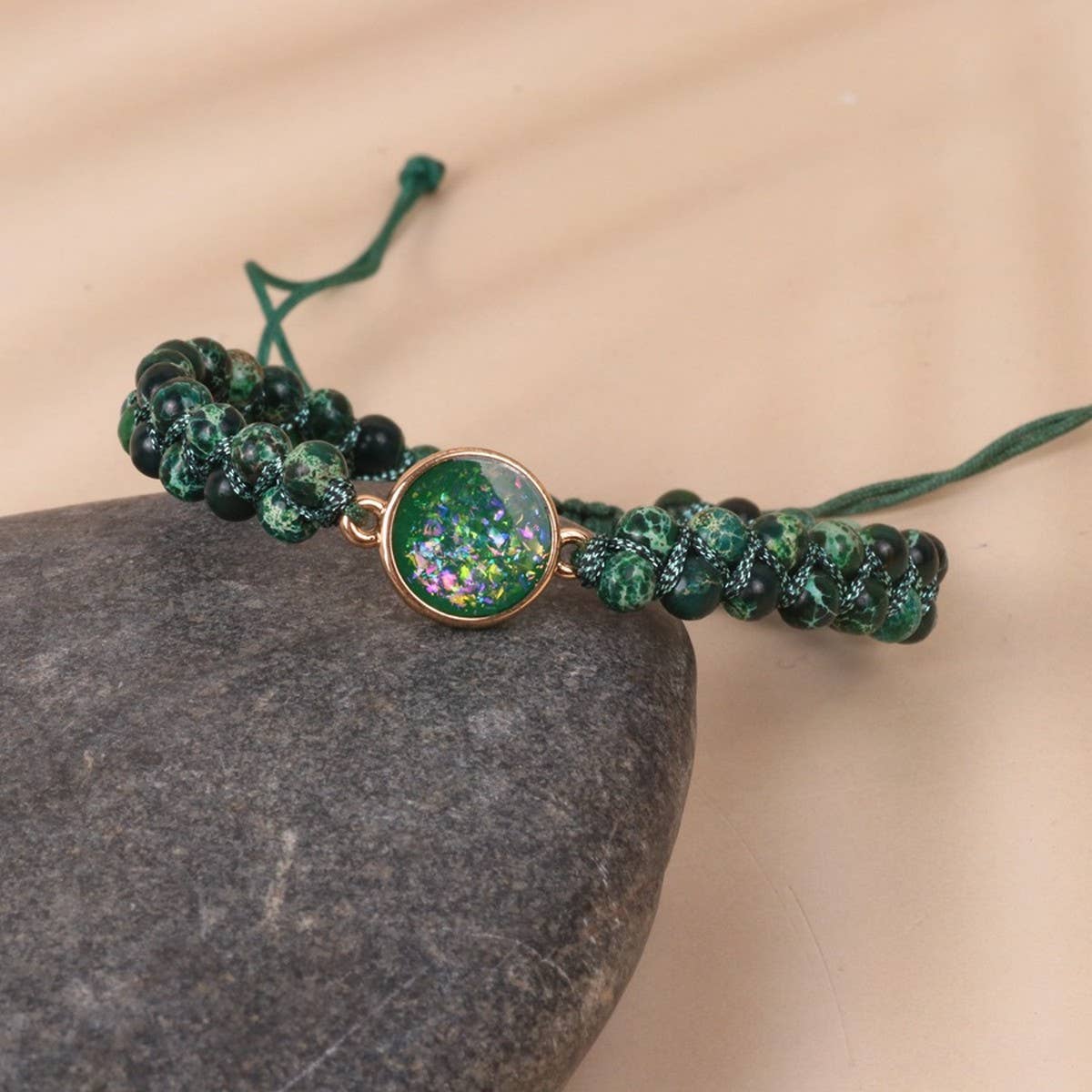 Yoga Friendship Green Braided Bracelet_Cwaje3950