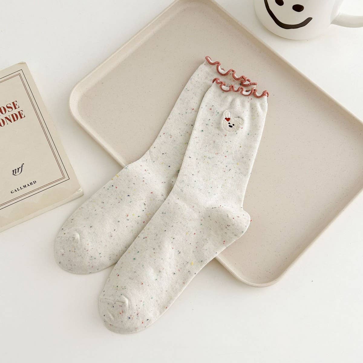 NEW EMBROIDERED BEAR FUNGUS LACE MIDDLE SOCKS_CWMS1346
