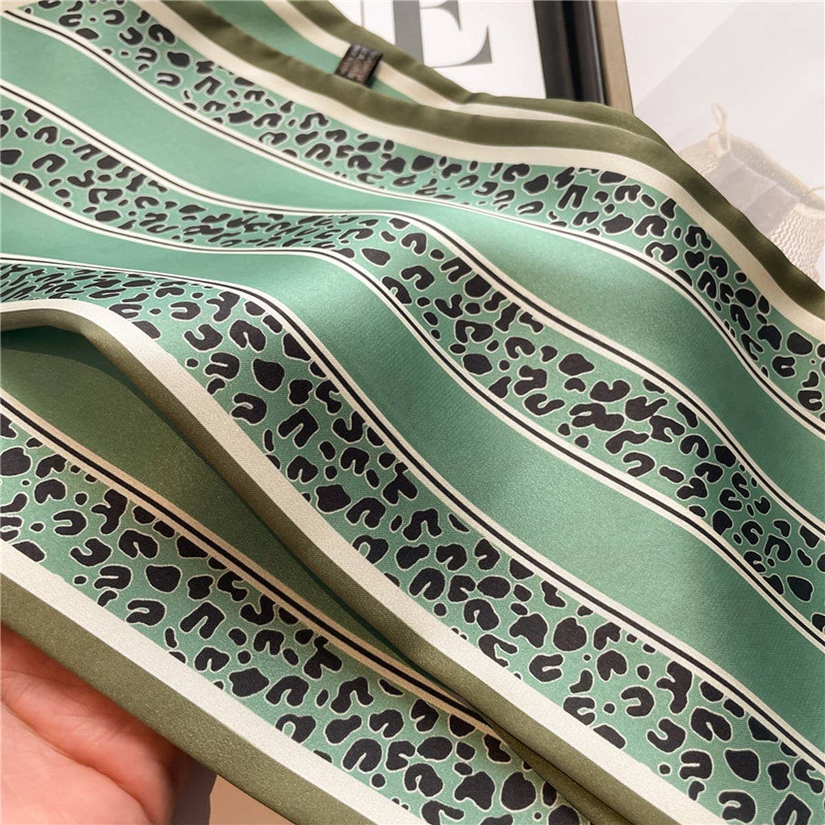 FASHIONABLE AND VERSATILE DOUBLE LAYER HEAD SCARF_CWASC1513