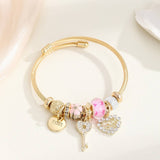 Trendy Gold Heart Charm Bracelet For Women_Cwmm8621