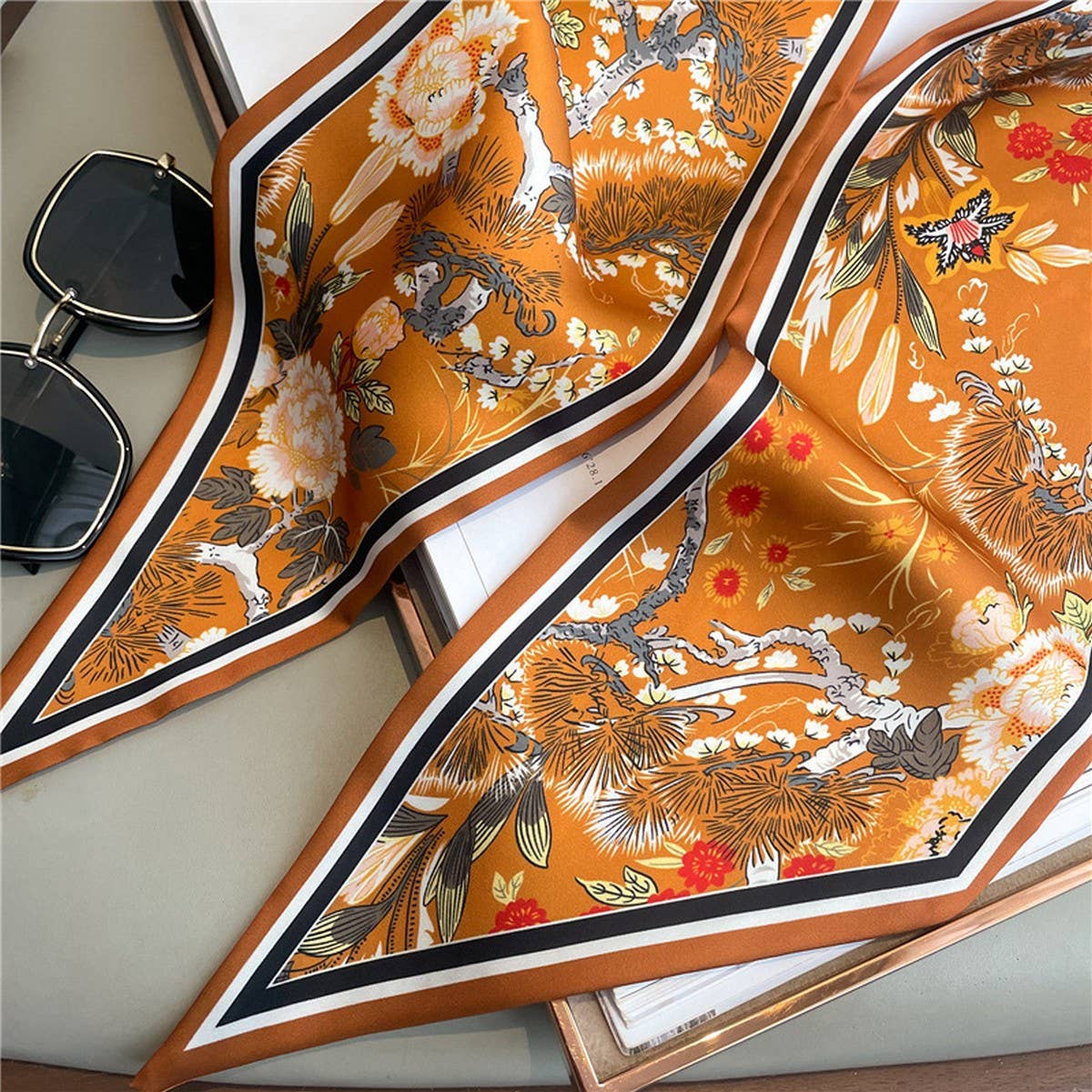 TEMPERAMENT THIN NARROW RIBBON HEAD SCARF_CWASC1535