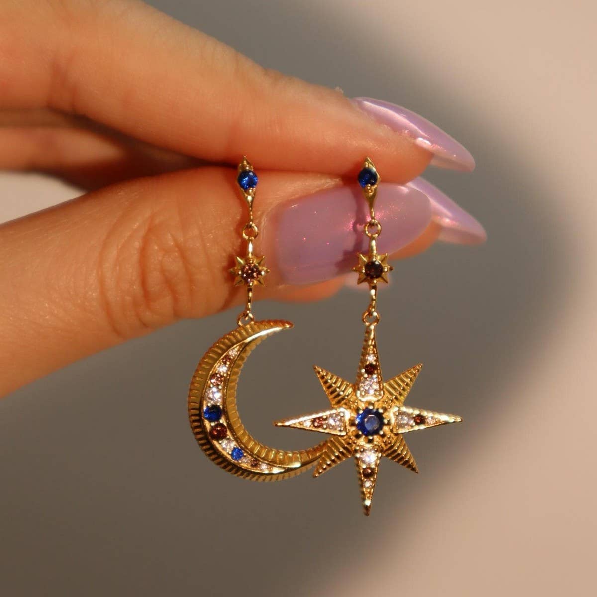 ASYMMETRICAL STAR MOON CZ STUD EARRINGS VINTAGE_CWAJE5110