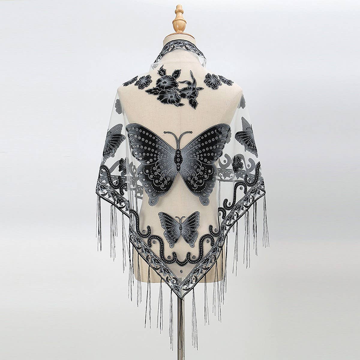 LACE BUTTERFLY EMBROIDERED TRIANGLE SHAWL_CWMM1994