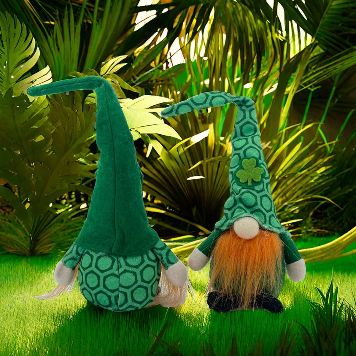 ST PATRICKS DAY STANDING DOLL ORNAMENT_CWMM3436