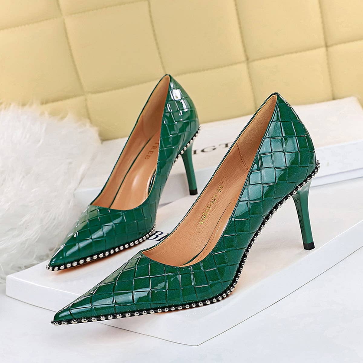 RETRO SEXY SHALLOW POINTED TOE HIGH HEELS_CWSHH0083