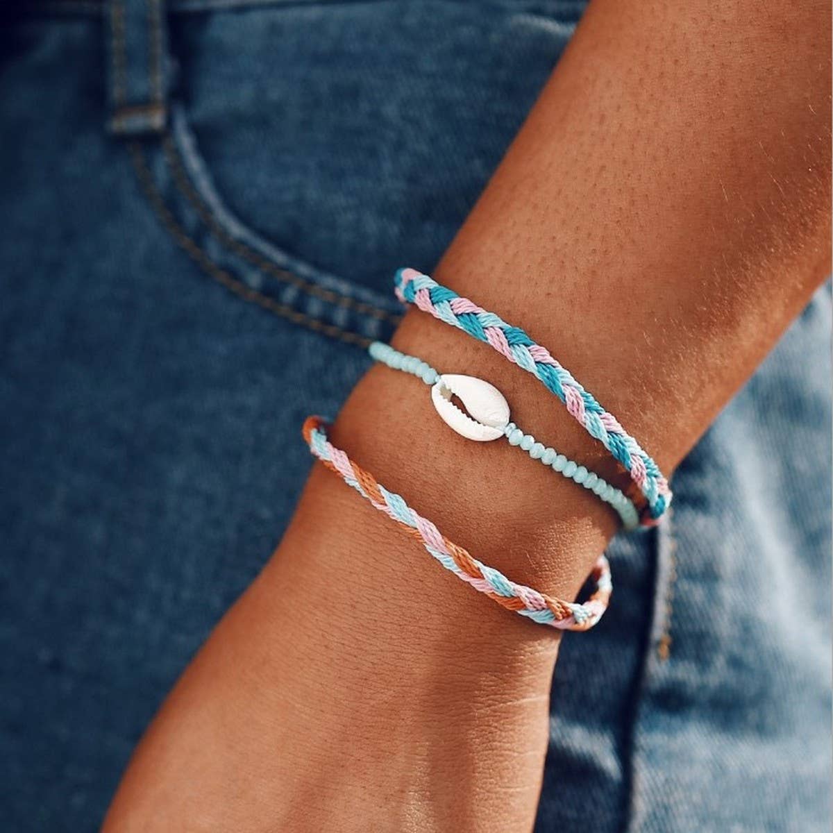 SHELL HANDWOVEN BRACELET 3 PIECE SET_CWAJE0727