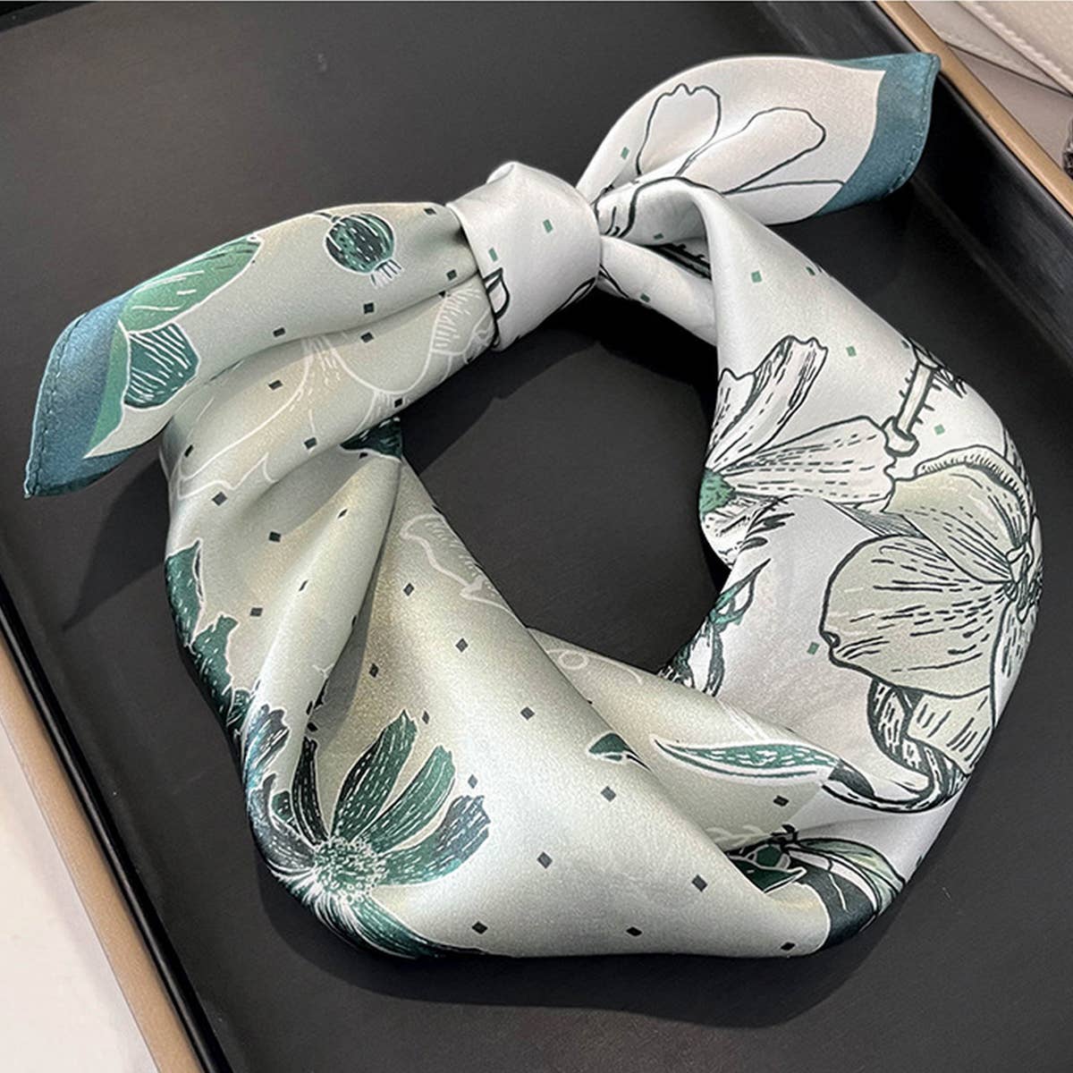 SILK SQUARE SCARF FOR WOMEN SPRING FALL GIFT_CWASC0563