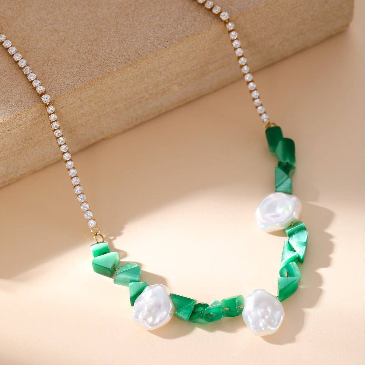 SHAPED PEARL NATURAL STONE PENDANT NECKLACE_CWMM3628