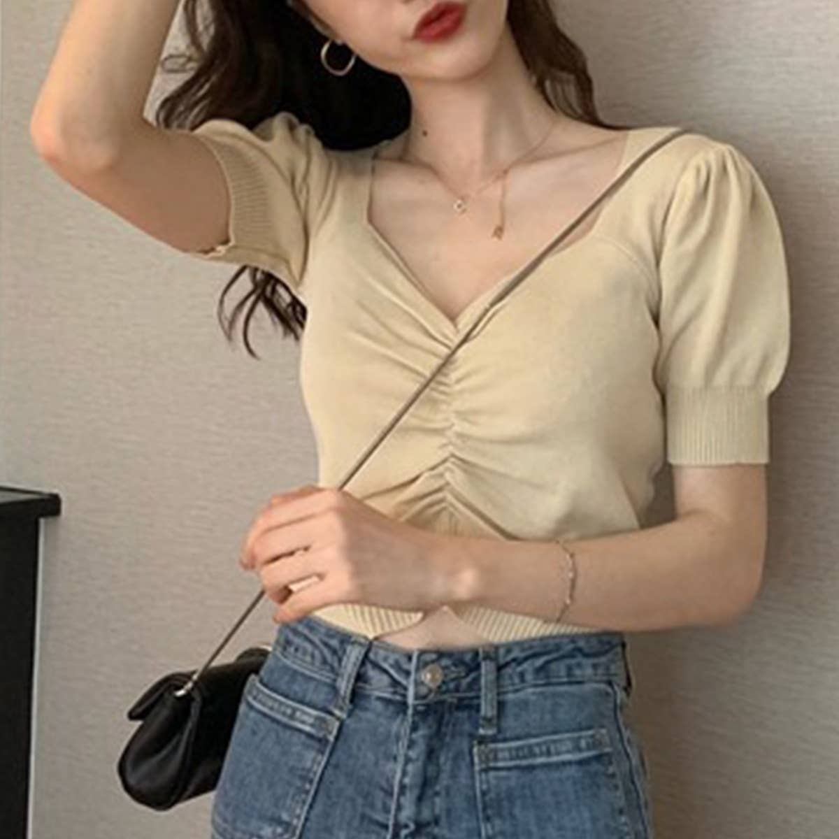 Vintage V-Neck Puffy Sleeve Knit Base T-Shirt