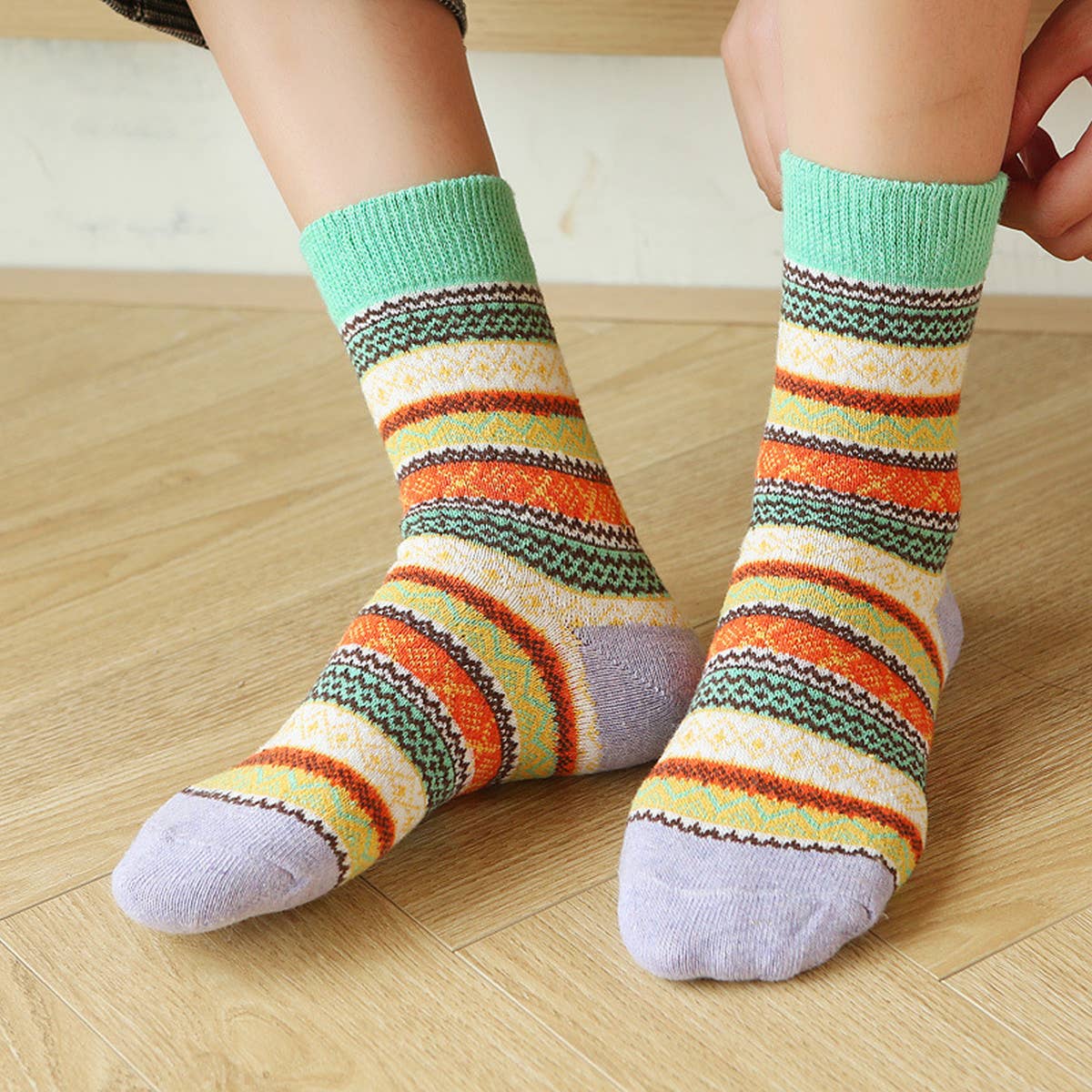 5 PAIRS OF COLOR MATCHING MID LENGTH COTTON SOCKS_CWMS0681