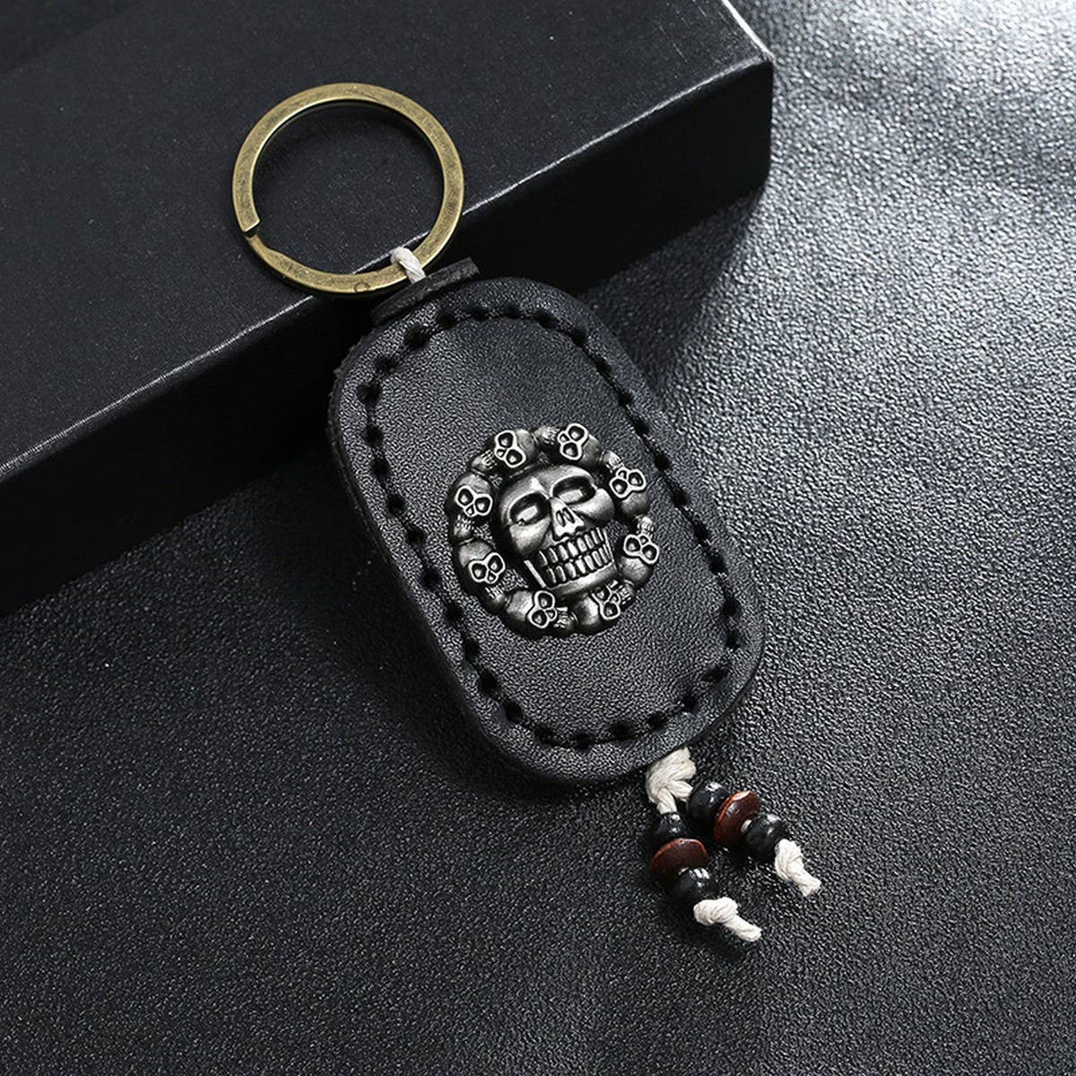 MENS DOUBLE SIDED SKULL CAR KEYCHAIN_CWMM5022