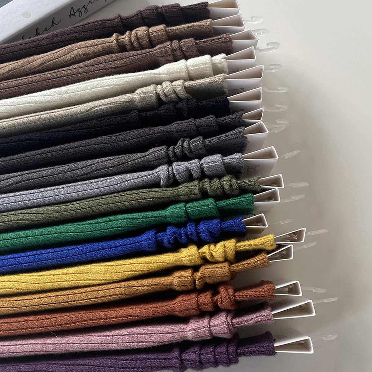 Women'S Solid Color Cashmere Lace Mid-Calf Socks_Cwms1120