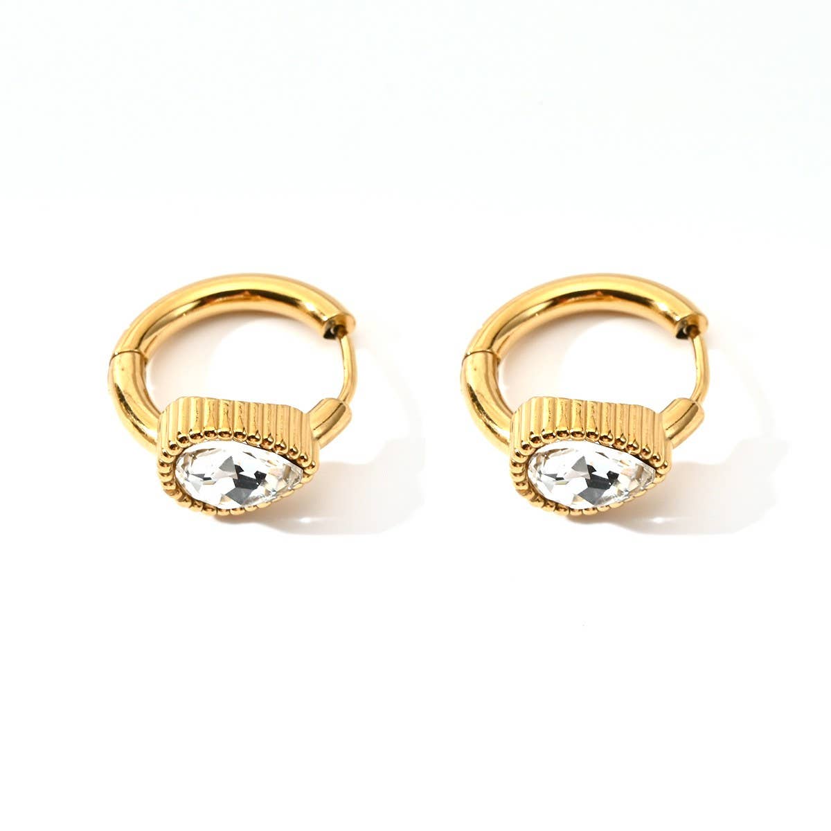 Unique Stainless Steel Heart Earrings With Cz_Cwmm8924