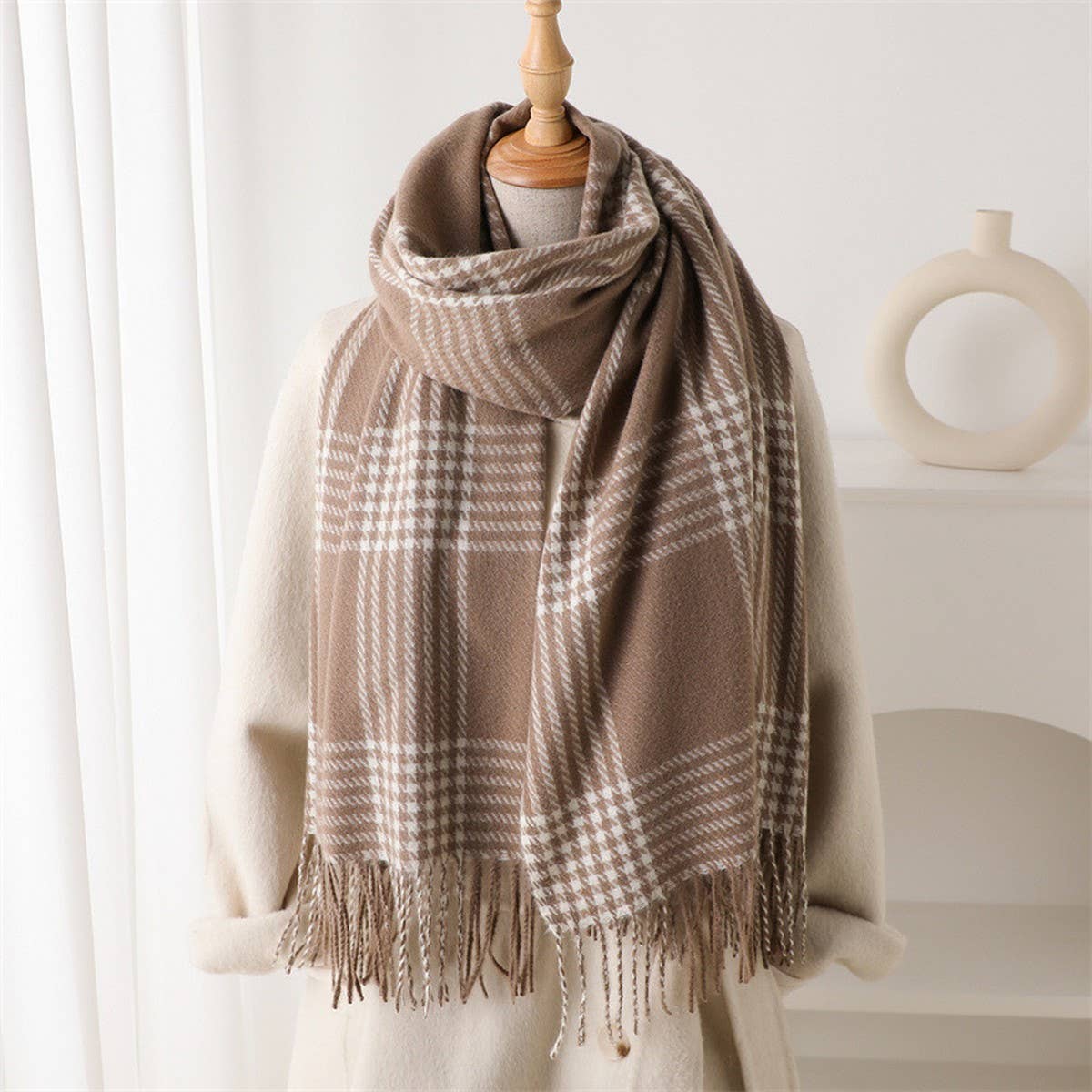 Warm Retro Grid Scarf Shawl For Winter Look_Cwasc2769