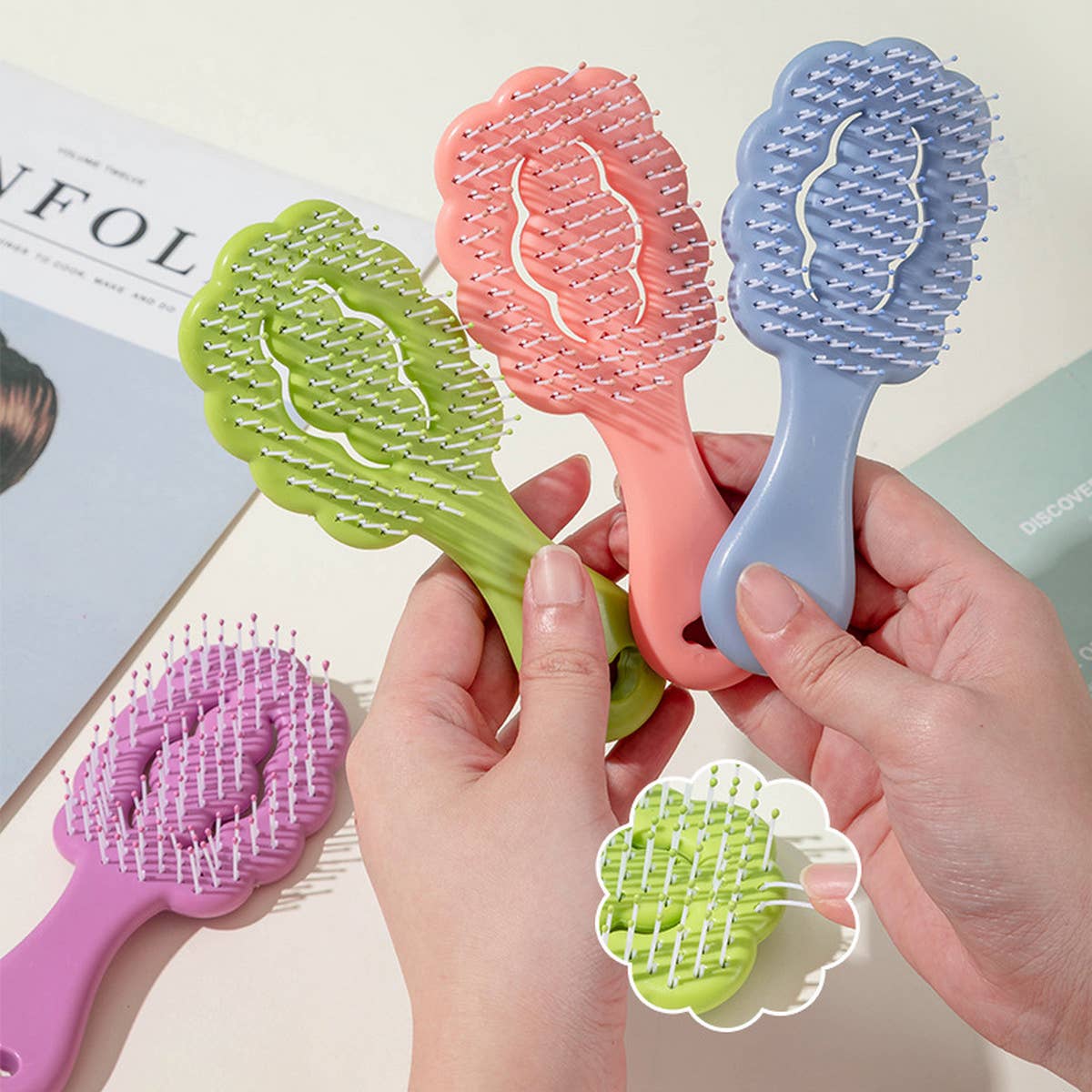 CUTE CARTOON CLOUD MINI MASSAGE COMB_CWMM0924