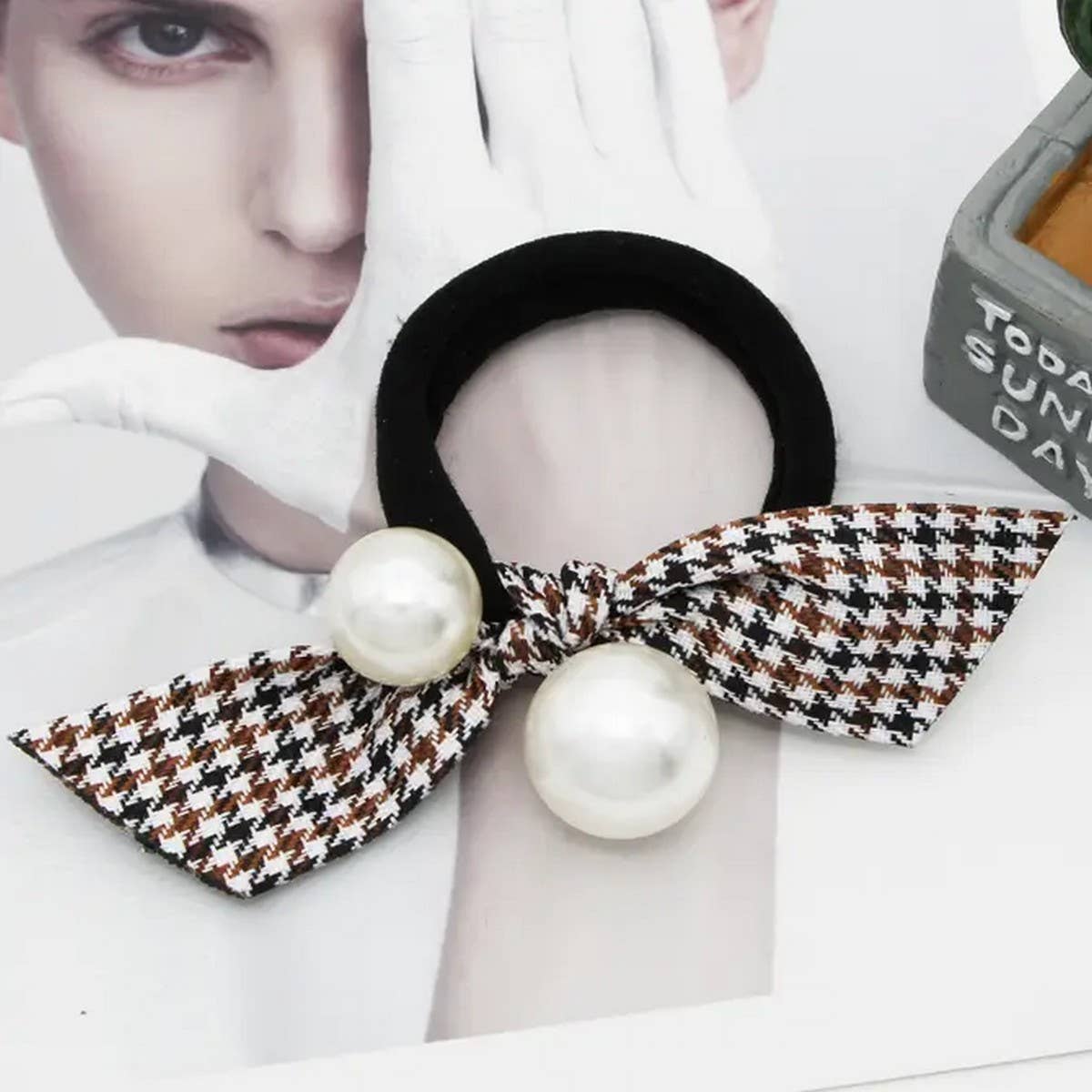 BOW DECORATION SCRUNCHIES ELASTIC HAIR BANDS_CWAHA0141