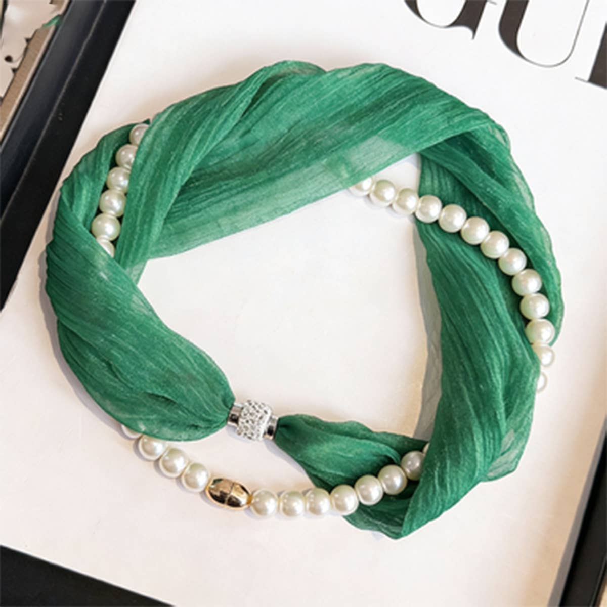 White Pearl Magnetic Skinny Silk Scarf_Cwasc03936