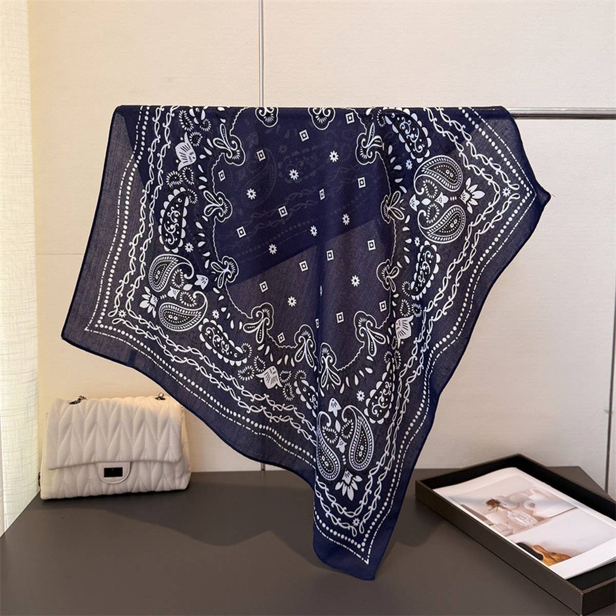 Paisley Herringbone Linen Feel Silk Scarf_Cwasc03310