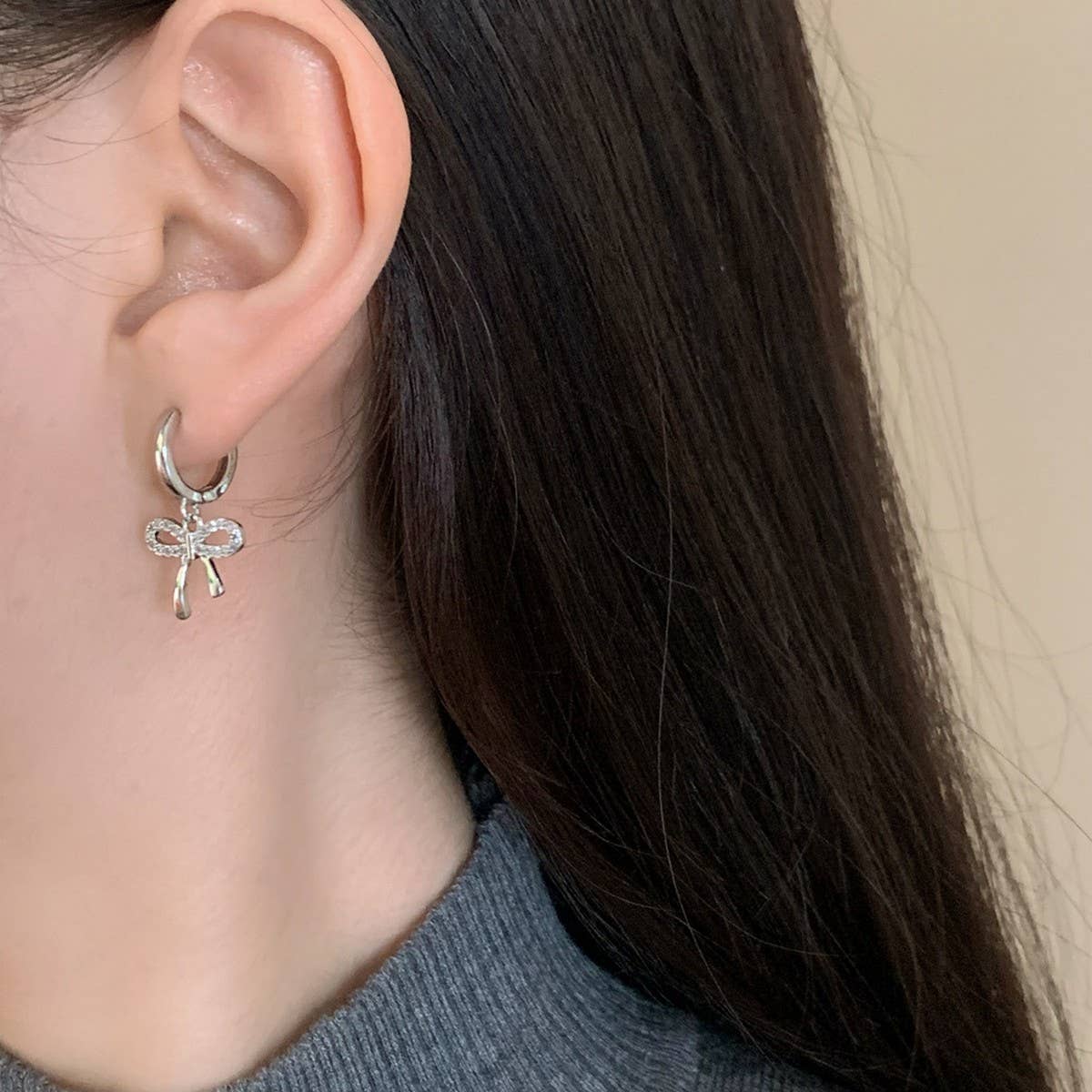 SIMPLE AND EXQUISITE MICRO INLAID BOW EARRINGS_CWAJE3008