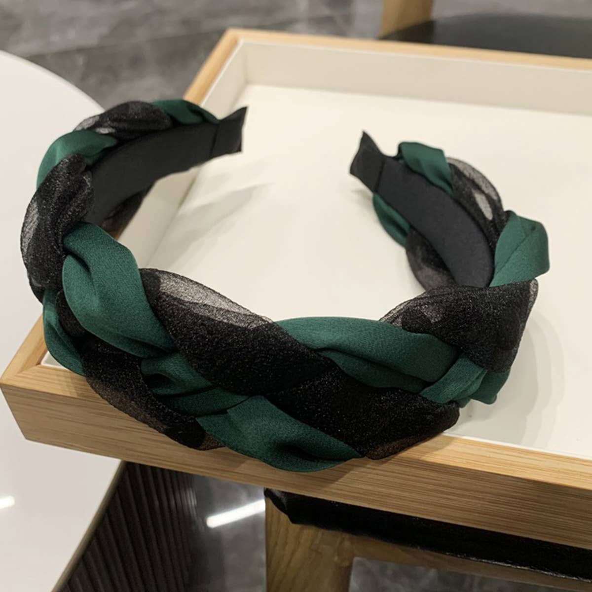 BRAIDED DESIGN HEADBAND_CWAHA0198