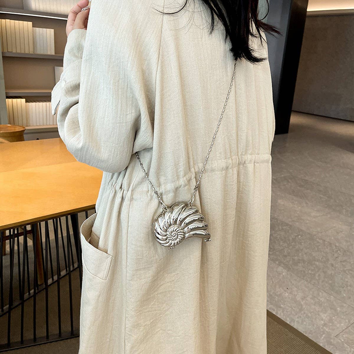 CONCH LIPSTICK CELEBRITY EVENING BAG CLUTCH BAG_CWAB3264