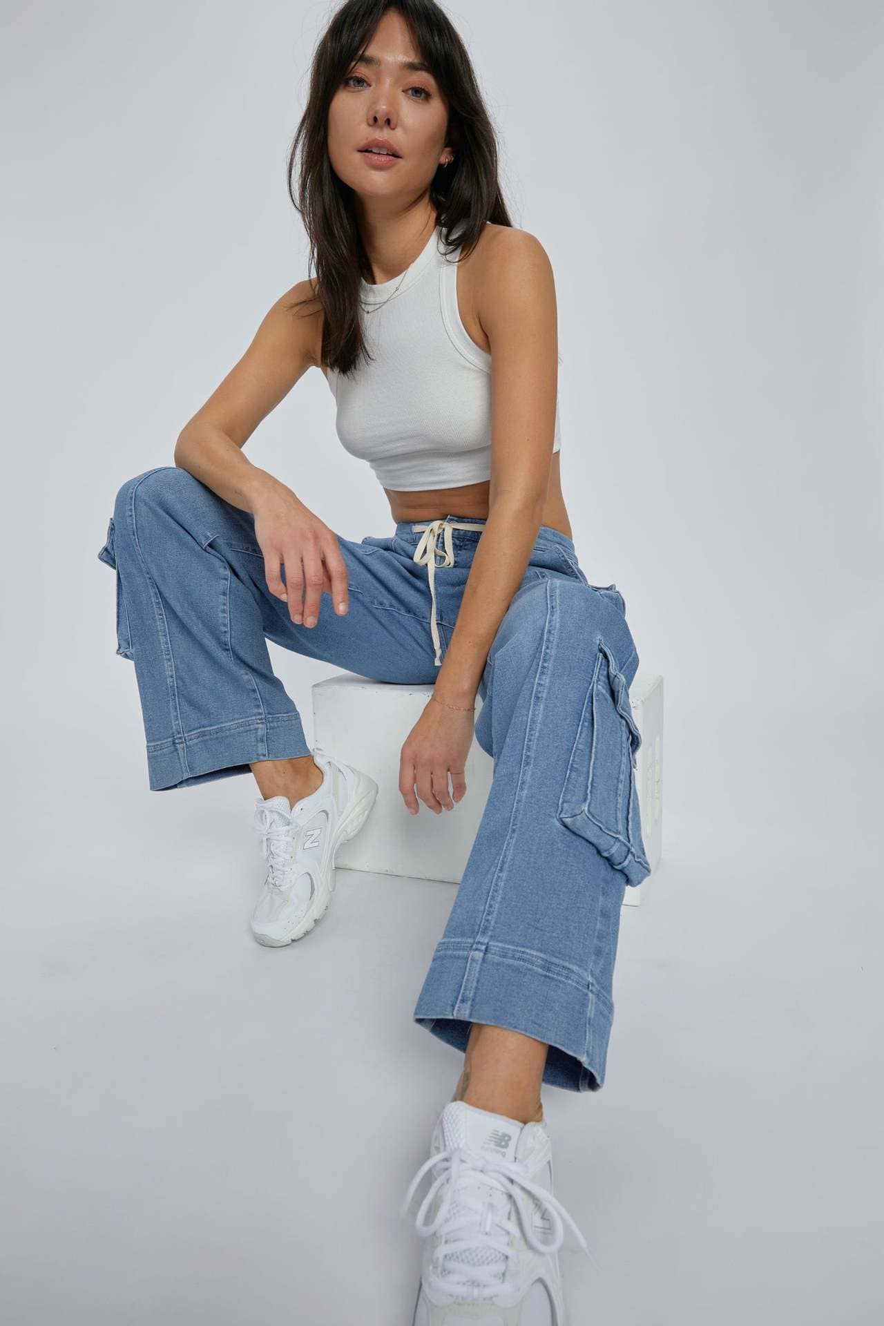 Washed Cargo Multi-Pocket Wide-Leg Lace-Up Jeans