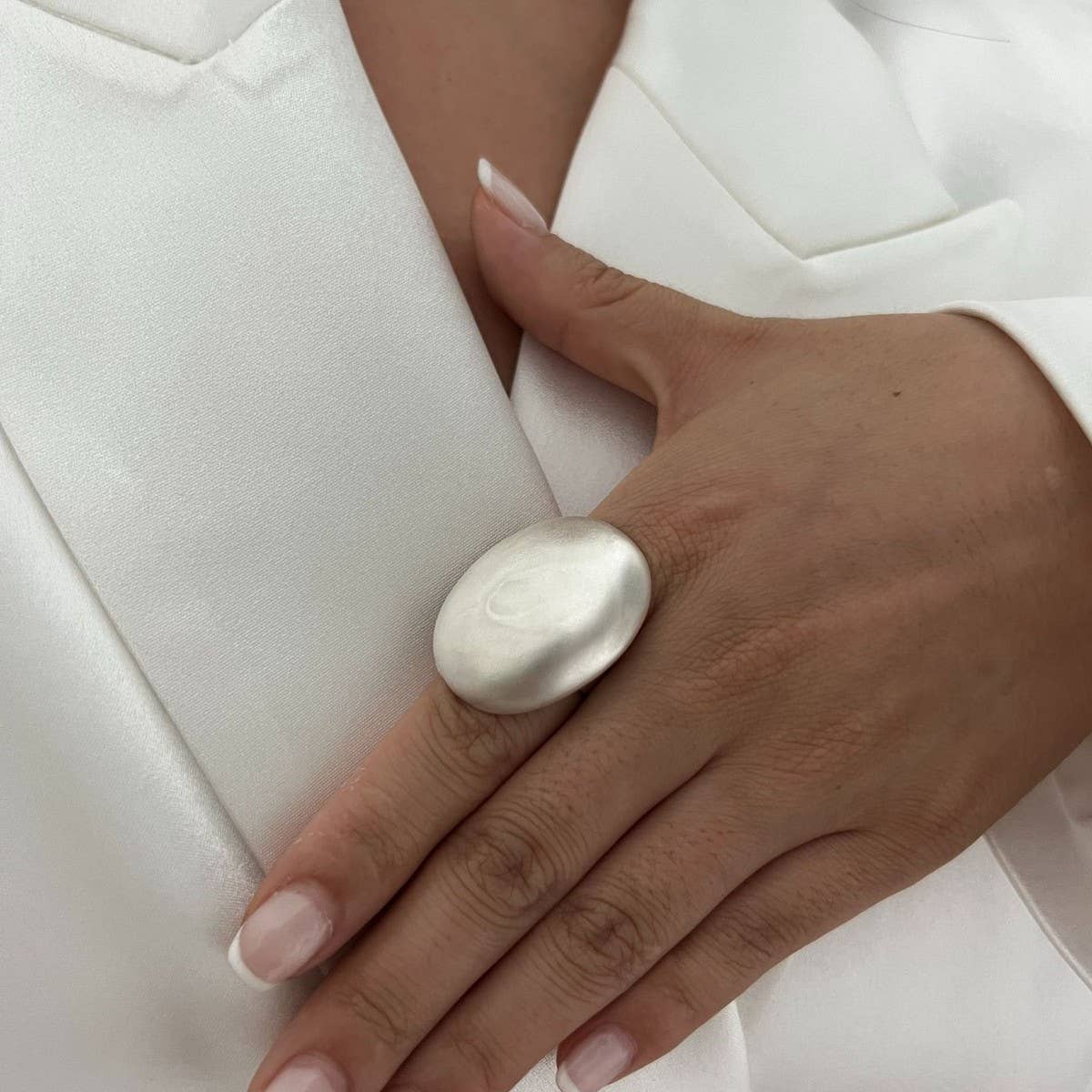 MINIMALIST ELASTIC ADJUSTMENT FLOWER ALLOY RING_CWMM3228