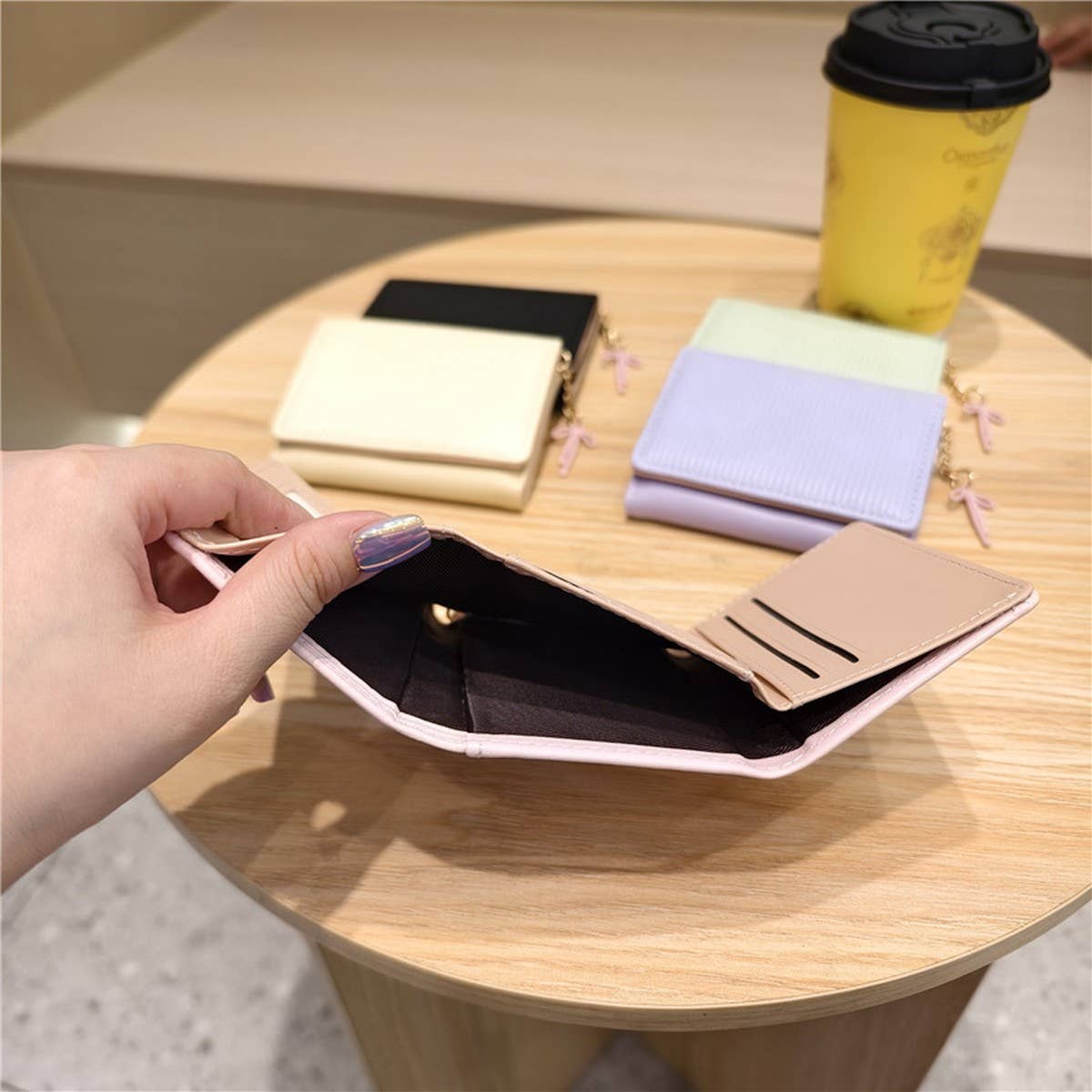 Cute Striped Trifold Wallet With Bow Charm_Cwab06210