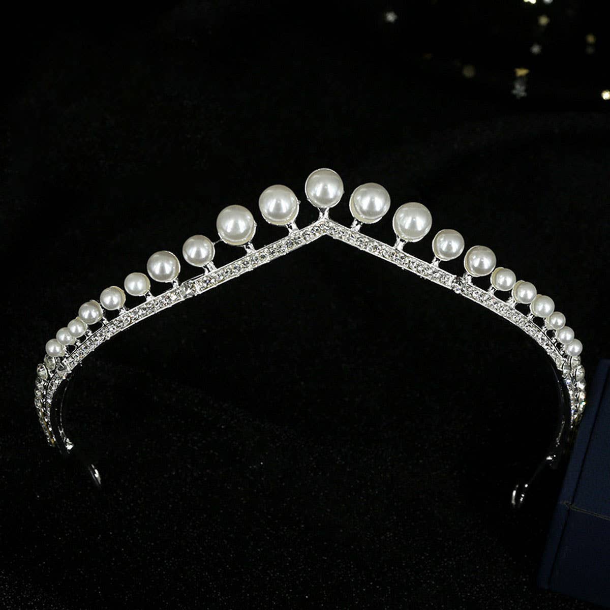 CELEBRITY STYLE BRIDAL CROWN WEDDING ACCESSORIES_CWMM2028