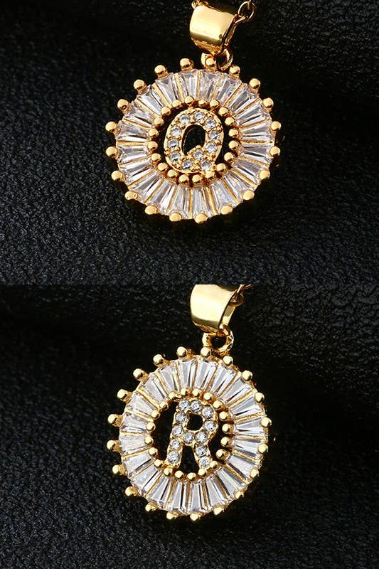 A Z ALPHABET LETTER SUN PENDANT NECKLACE_CWAJE055 B20221