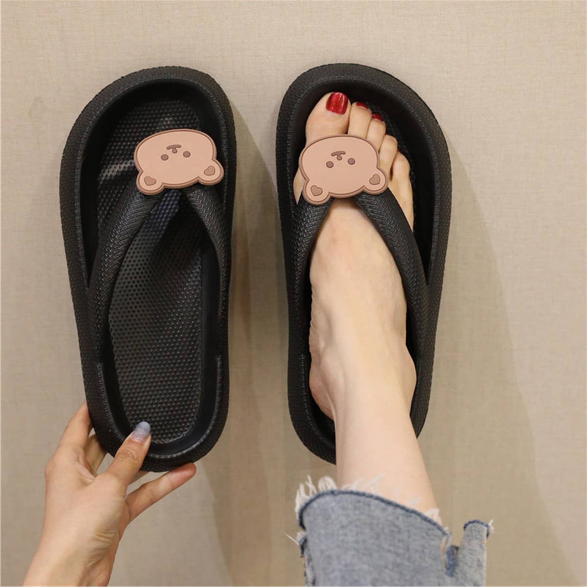 NON SLIP SANDALS WITH A POOP FEEL_CWSHS0748