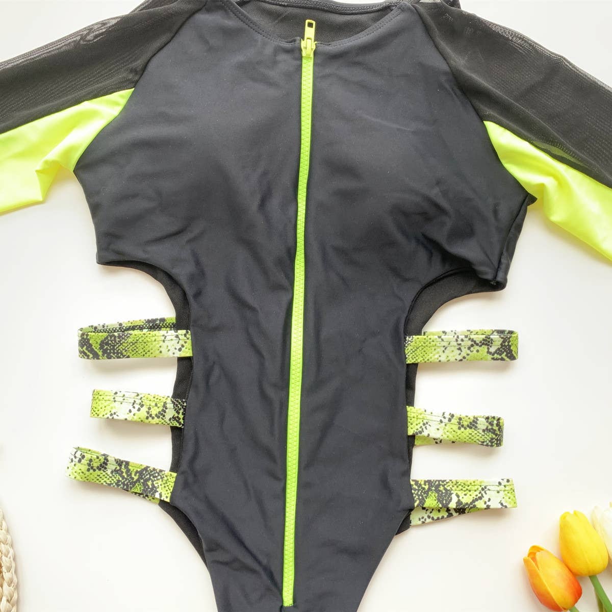 MESH HOLLOW LONG SLEEVE ZIPPER ONE PIECE SWIMSUIT_CWMW0310