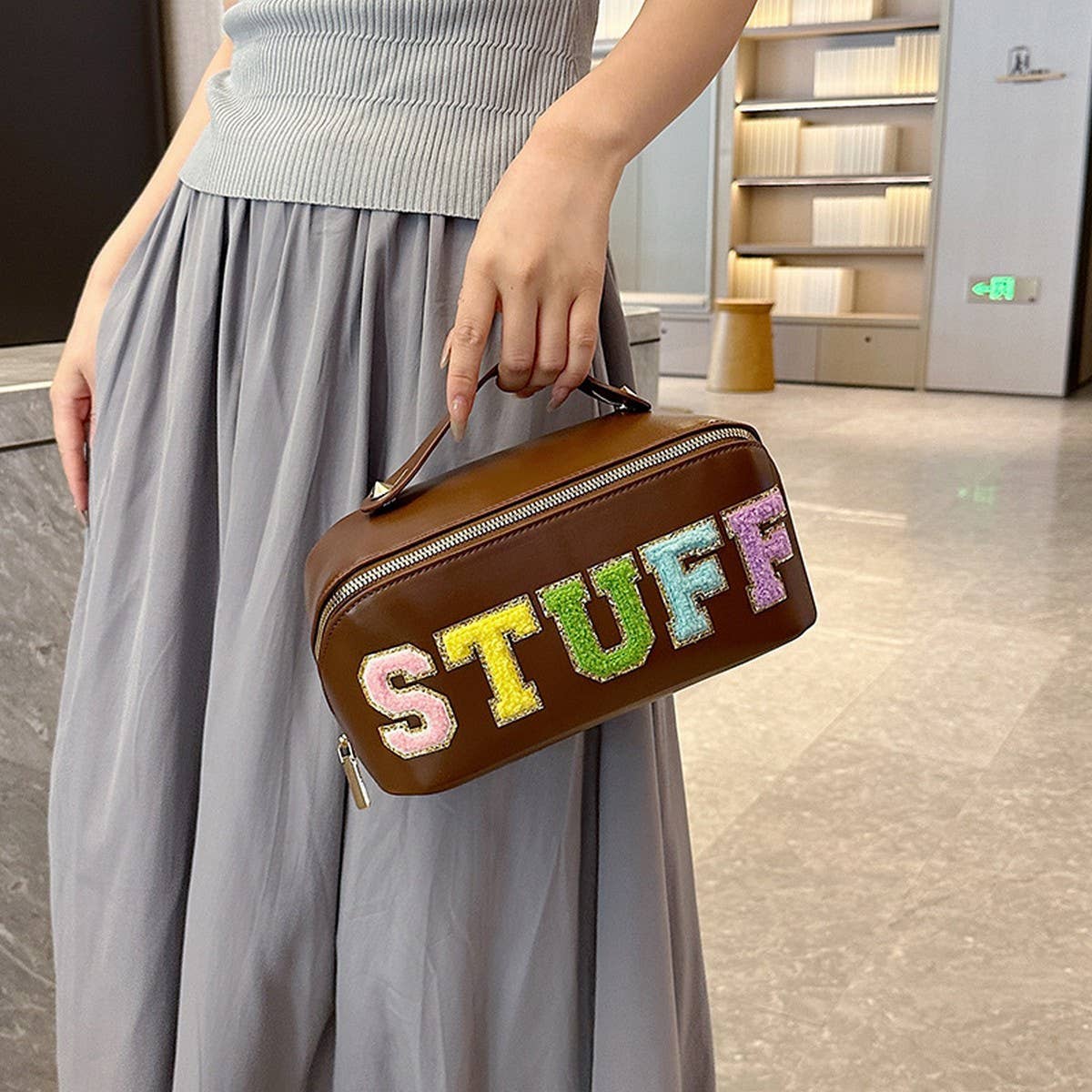 NEW FASHION CREATIVE LETTER FLAT PU COSMETIC BAG_CWAB4449