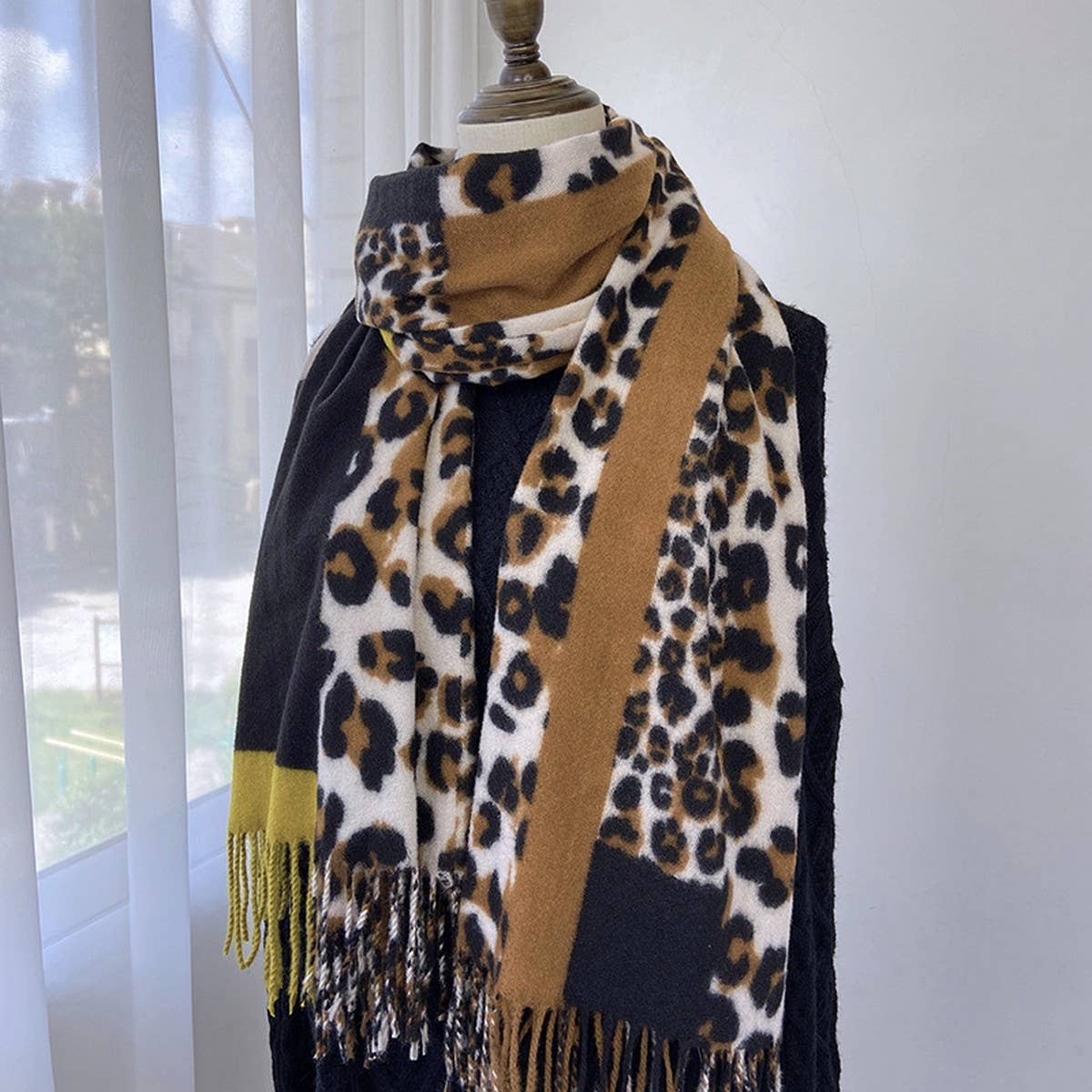 LEOPARD COLORBLOCK SCARF WARM TASSEL WINTER WRAP_CWASC1458
