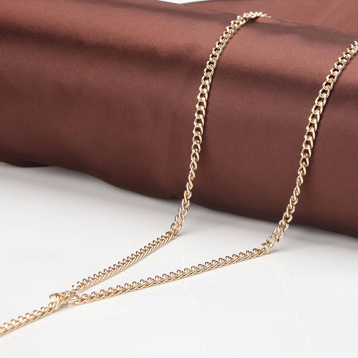 Cwabe0934_Versatile Casual Chain Belt