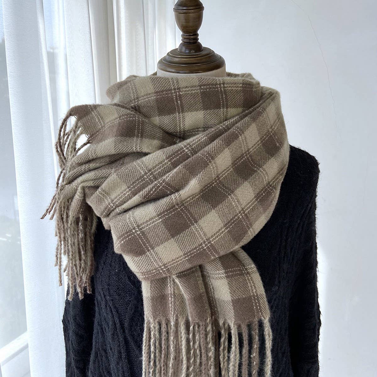 PLAID TASSEL SCARF FOR WOMEN RETRO WINTER WARMTH_CWASC1454